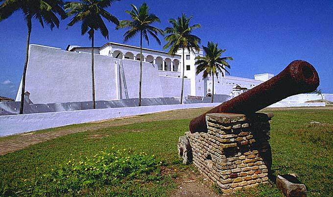 Dismantling Elmina Castle