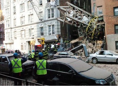 Another collapse in Manhattan. Photo by NY Daily News.