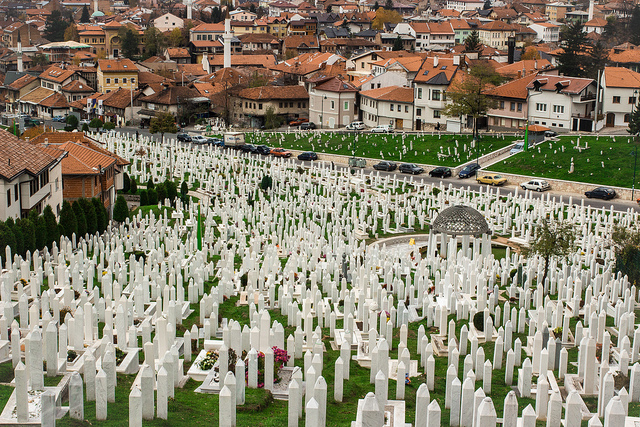 Muslim-war-cemetery-Sarajevo-Ivana-Vasilj-Flickr