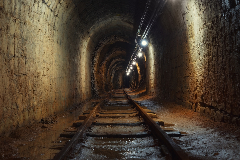 mine-tunnel-underground-train