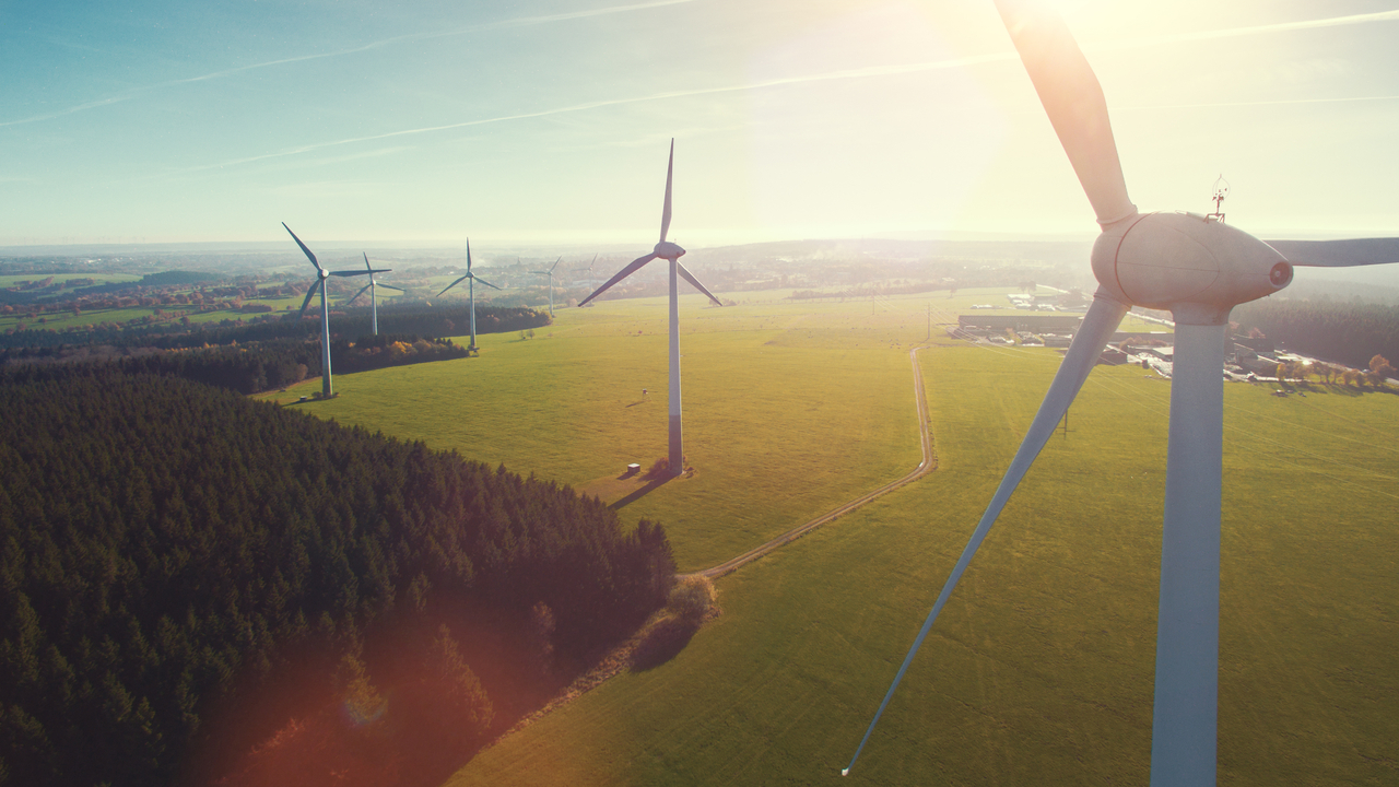 wind-turbine-global-green-new-deal