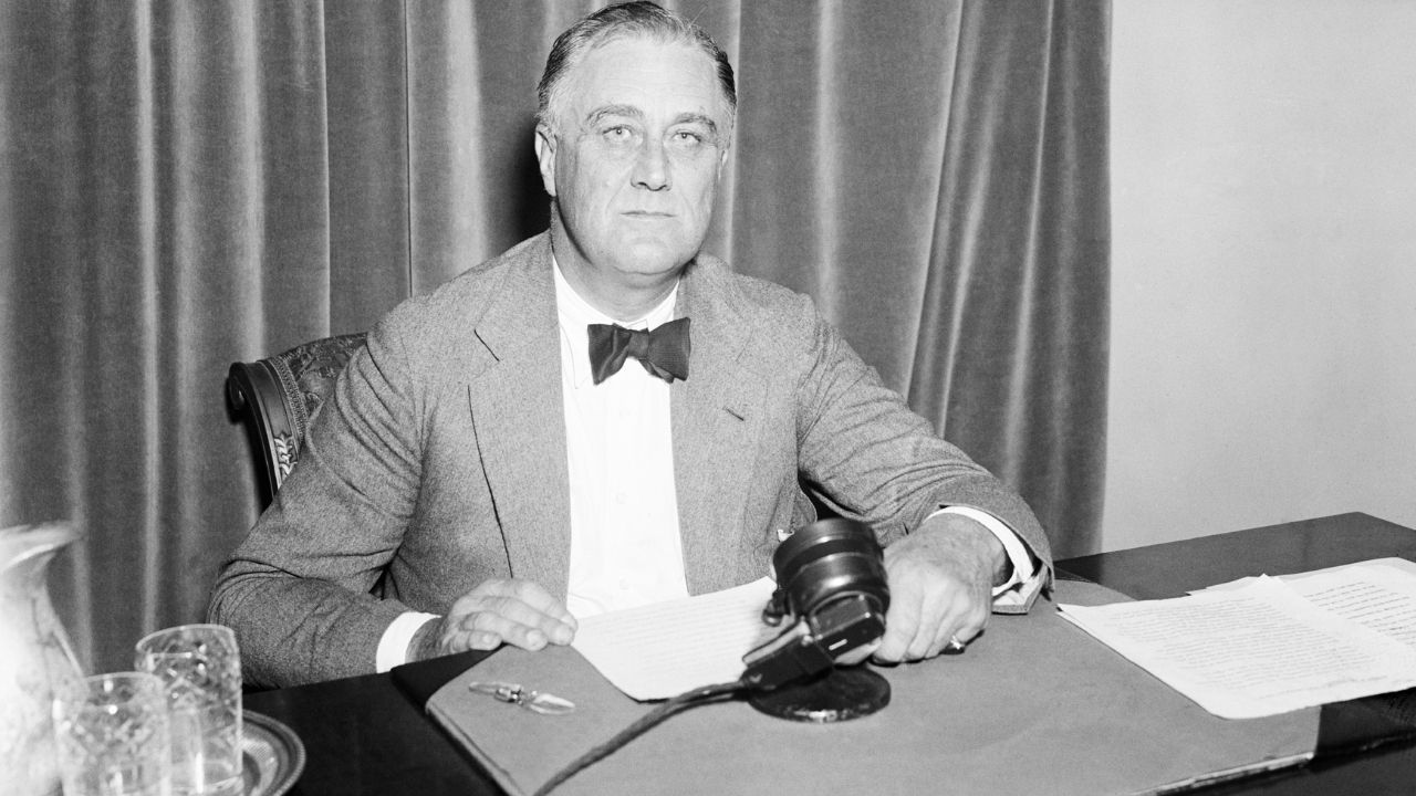 How to Wage War, FDR-Style, on Our Pandemic