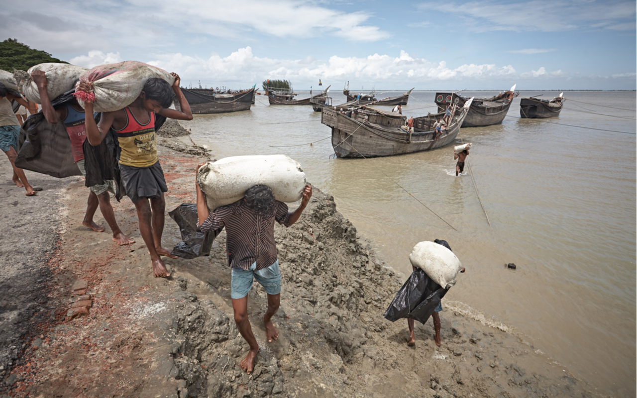 Rising sea levels threaten lives and livelihoods in populous, low-lying countries like Bangladesh (Shutterstock)