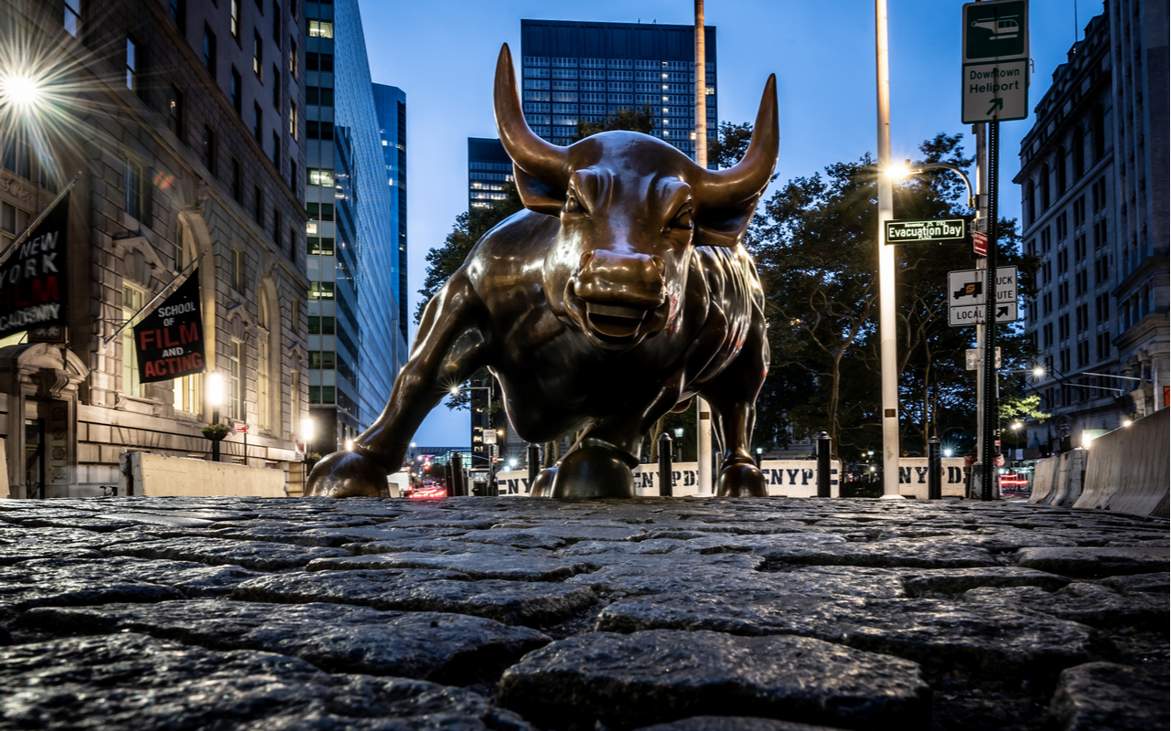 wall street bull statue to depict - If the Minimum Wage Had Increased as Much as Wall Street Bonuses Since 1985, It Would Be Worth $44 Today